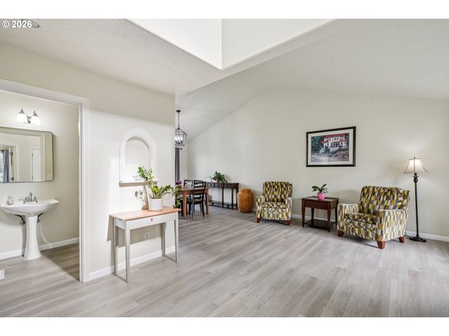 1743 Se 60TH Ave, Hillsboro, OR 97123