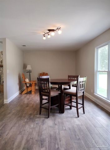 4611 Gunter Rd, Milton, FL 32570