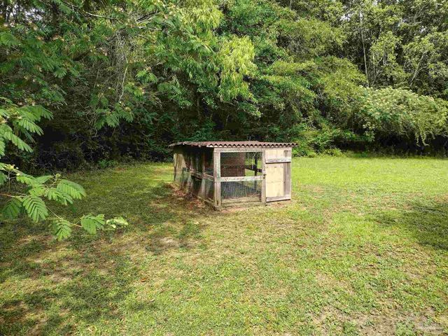 4611 Gunter Rd, Milton, FL 32570