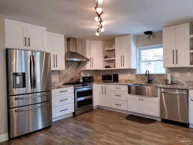 4611 Gunter Rd, Milton, FL 32570