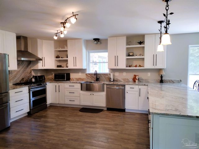 4611 Gunter Rd, Milton, FL 32570