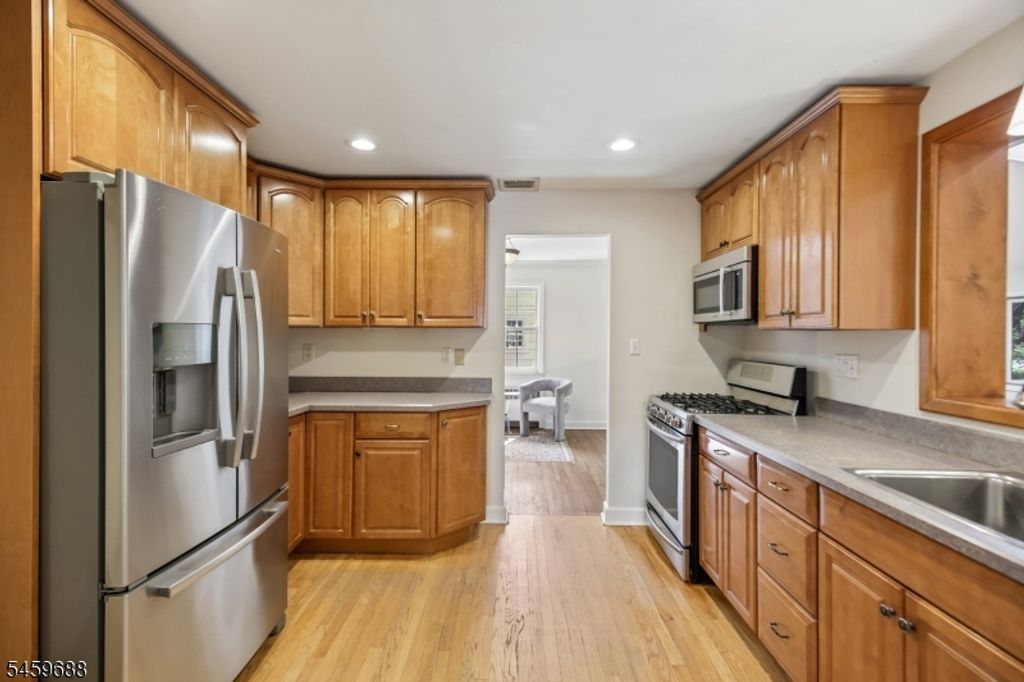 25 Knollwood Ave, Madison Boro, NJ 07940 — photo 5