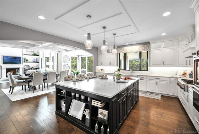 7557 Dogwood Drive, Washington, MI 48095