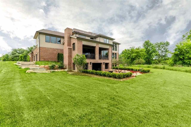 7557 Dogwood Drive, Washington, MI 48095