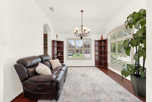 5729 New Castle Drive, Richardson, TX 75082