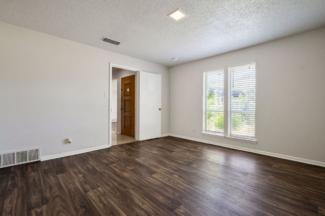 4913 Westlake Drive, Fort Worth, TX 76132
