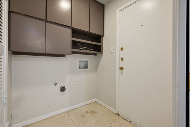 4913 Westlake Drive, Fort Worth, TX 76132