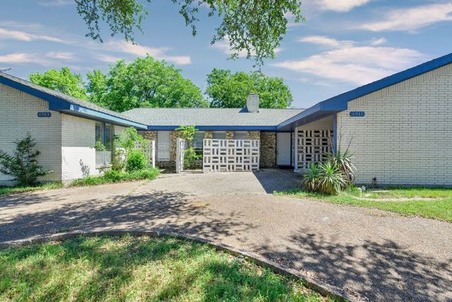 4913 Westlake Drive, Fort Worth, TX 76132