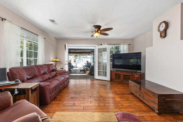 1650 Queenston Drive, Escondido, CA 92027