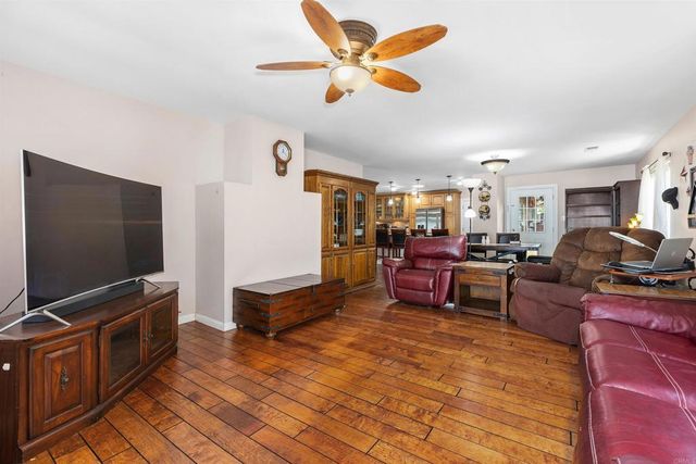 1650 Queenston Drive, Escondido, CA 92027