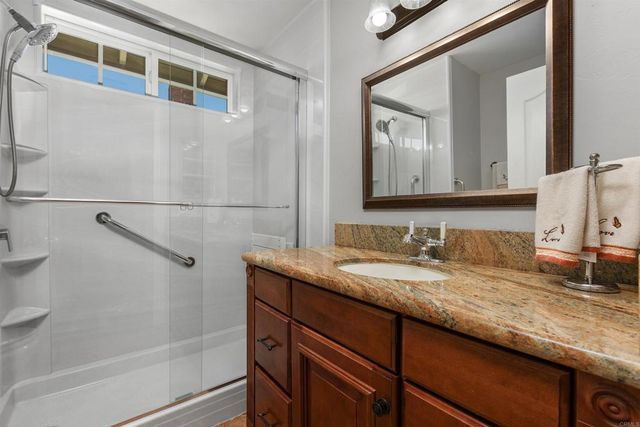 1650 Queenston Drive, Escondido, CA 92027