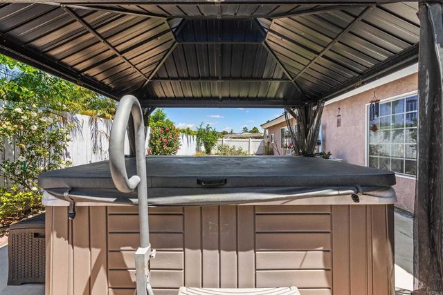 1650 Queenston Drive, Escondido, CA 92027