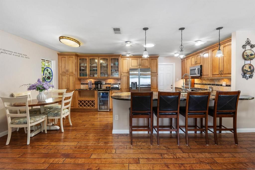 1650 Queenston Drive, Escondido, CA 92027