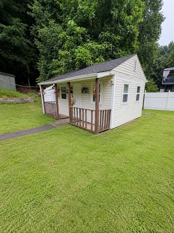 31 Regina Road, Monsey, NY 10952 — photo 5
