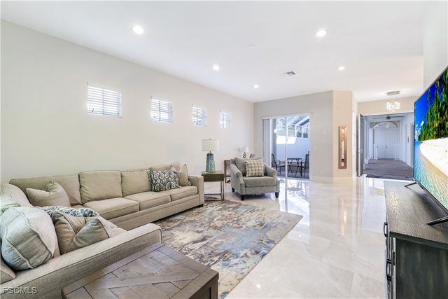 5652 Kensington LOOP, Fort Myers, FL 33912