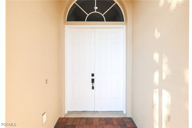 5652 Kensington LOOP, Fort Myers, FL 33912