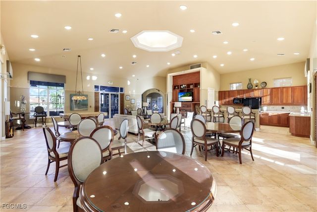 5652 Kensington LOOP, Fort Myers, FL 33912