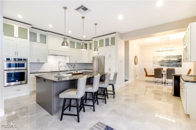 5652 Kensington LOOP, Fort Myers, FL 33912