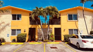 1733 Mayo Street 11, Hollywood, FL 33020