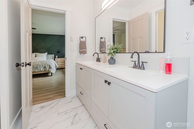 2000 Martin Avenue E, Port Orchard, WA 98366