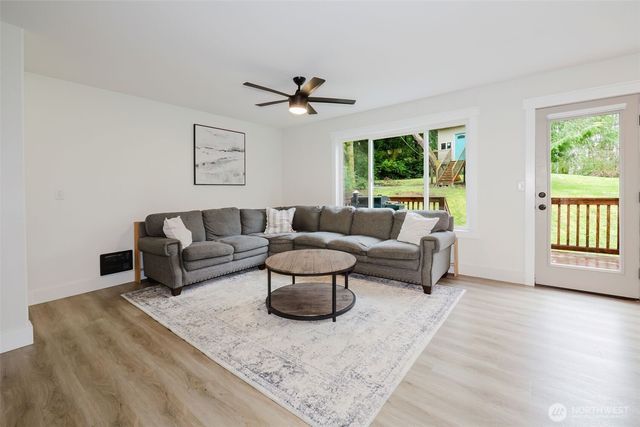 2000 Martin Avenue E, Port Orchard, WA 98366