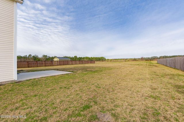 131 Cherry Grove Drive, Richlands, NC 28574