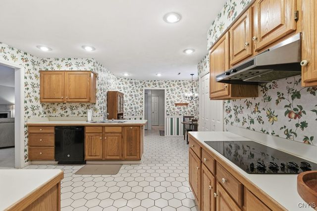 6308 Hamlet Crest, Dewitt, NY 13078