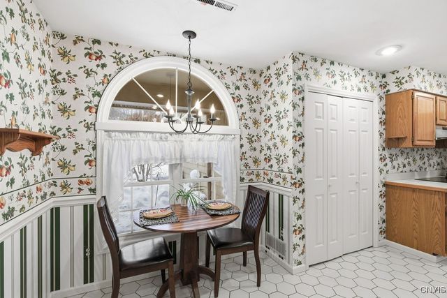 6308 Hamlet Crest, Dewitt, NY 13078