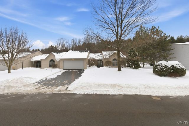 6308 Hamlet Crest, Dewitt, NY 13078