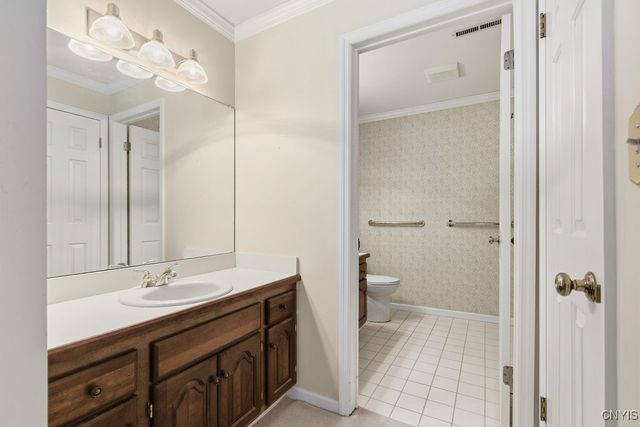 6308 Hamlet Crest, Dewitt, NY 13078