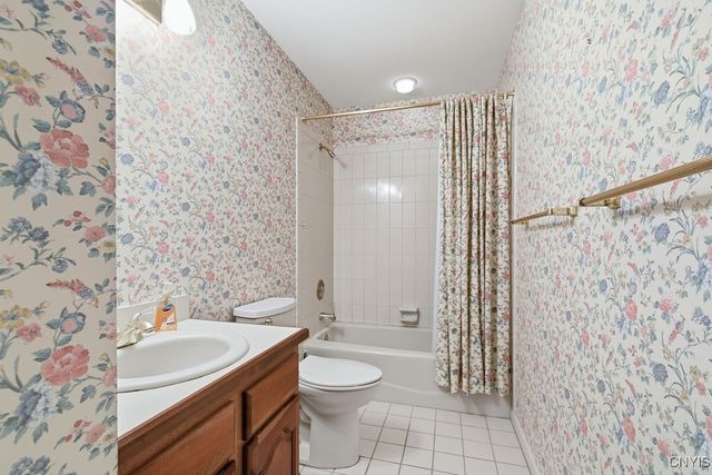 6308 Hamlet Crest, Dewitt, NY 13078