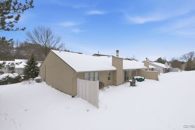 6308 Hamlet Crest, Dewitt, NY 13078