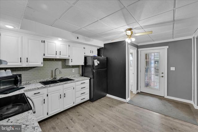 409 W SPRUCE ST, Mahanoy City, PA 17948