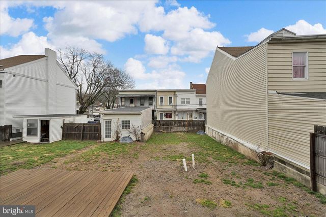 409 W SPRUCE ST, Mahanoy City, PA 17948