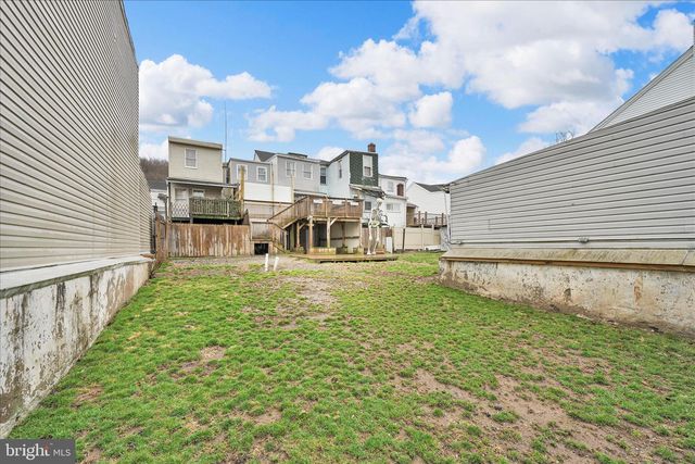 409 W SPRUCE ST, Mahanoy City, PA 17948