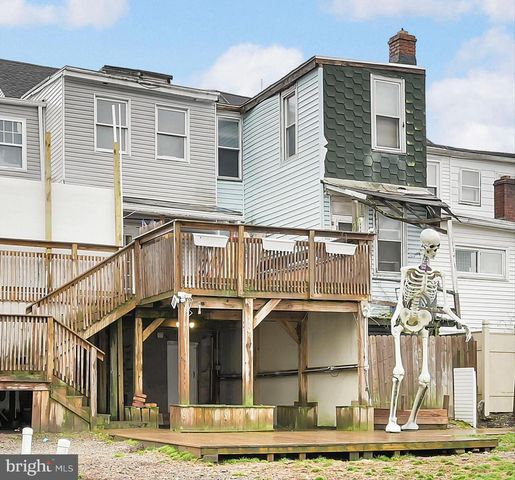 409 W SPRUCE ST, Mahanoy City, PA 17948