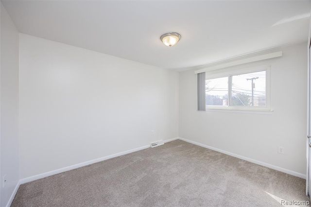 1717 Nakota Road, Royal Oak, MI 48073