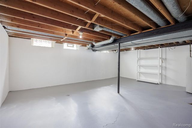 1717 Nakota Road, Royal Oak, MI 48073