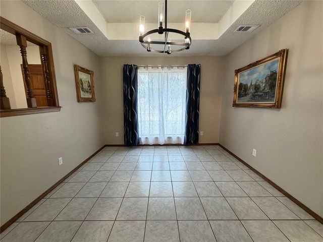 1147 Whippoorwill Nest Street, Choctaw, OK 73020