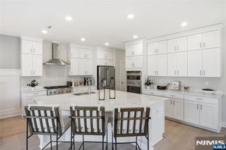 4 Pimlico Place, Oakland, NJ 07436