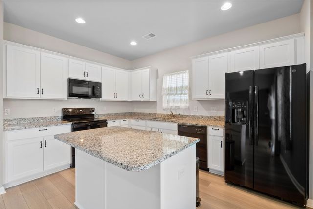 226 Clydesdale Circle, Summerville, SC 29486