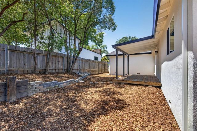 8240 Patton Ave, Citrus Heights, CA 95610