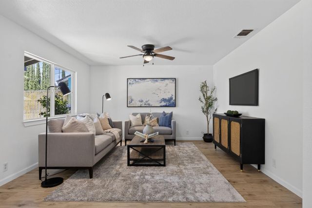8240 Patton Ave, Citrus Heights, CA 95610