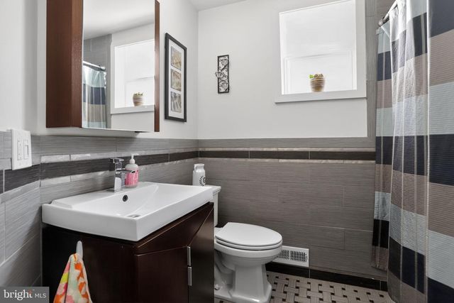 348 WOLF ST, Philadelphia, PA 19148