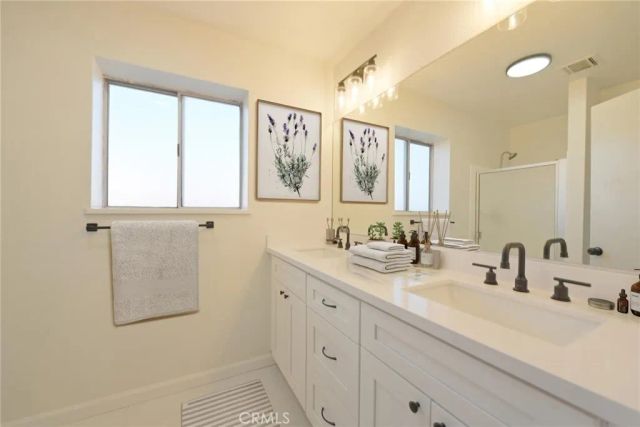 11385 Chimayo Road, Apple Valley, CA 92308