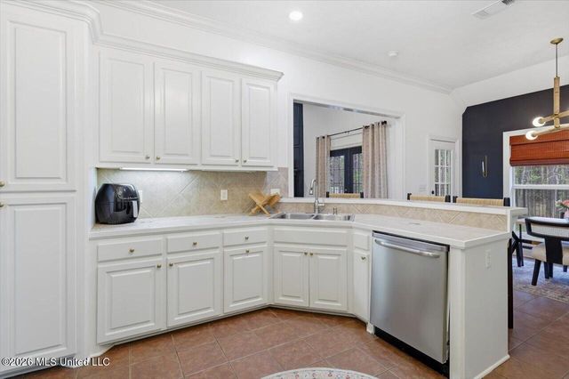 137 Baileys Ridge Circle, Clinton, MS 39056