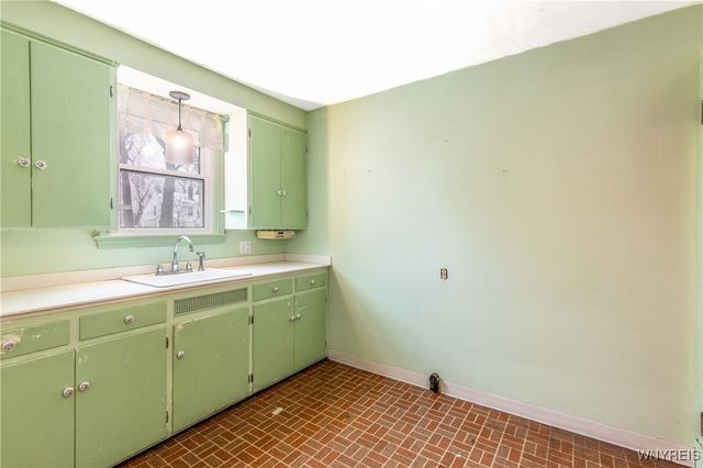 73 Ilion Street, Tonawanda, NY 14150