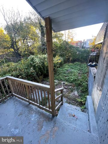 2042 DENNIE ST, Philadelphia, PA 19140