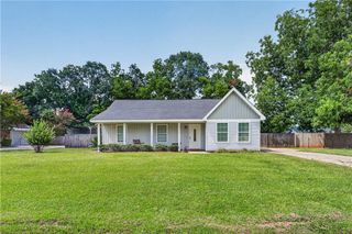 5400 Country Club Boulevard, Theodore, AL 36582
