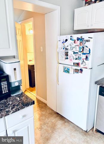 401 HOLLY RD, Yeadon, PA 19050